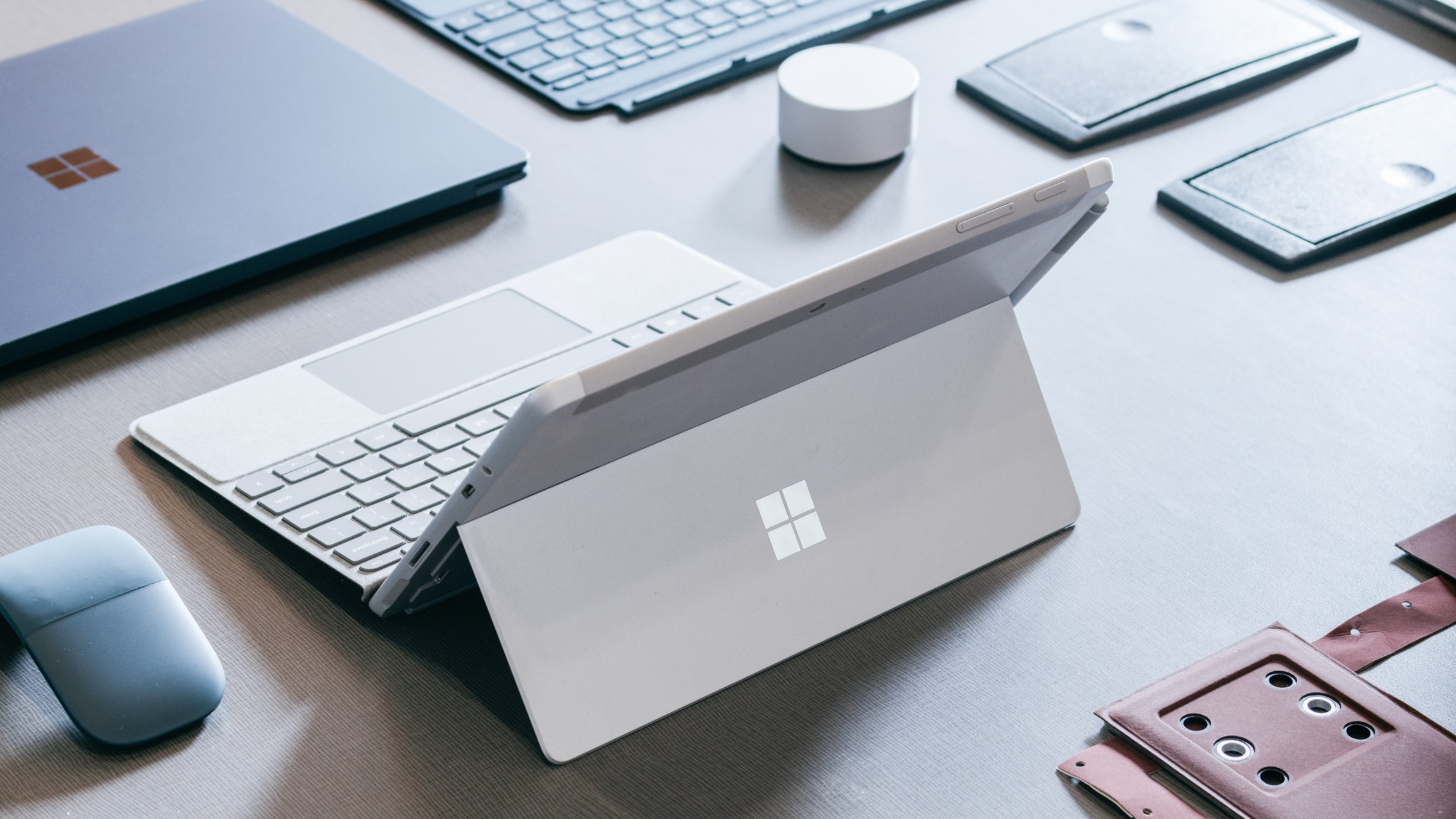 surface laptop go specifications